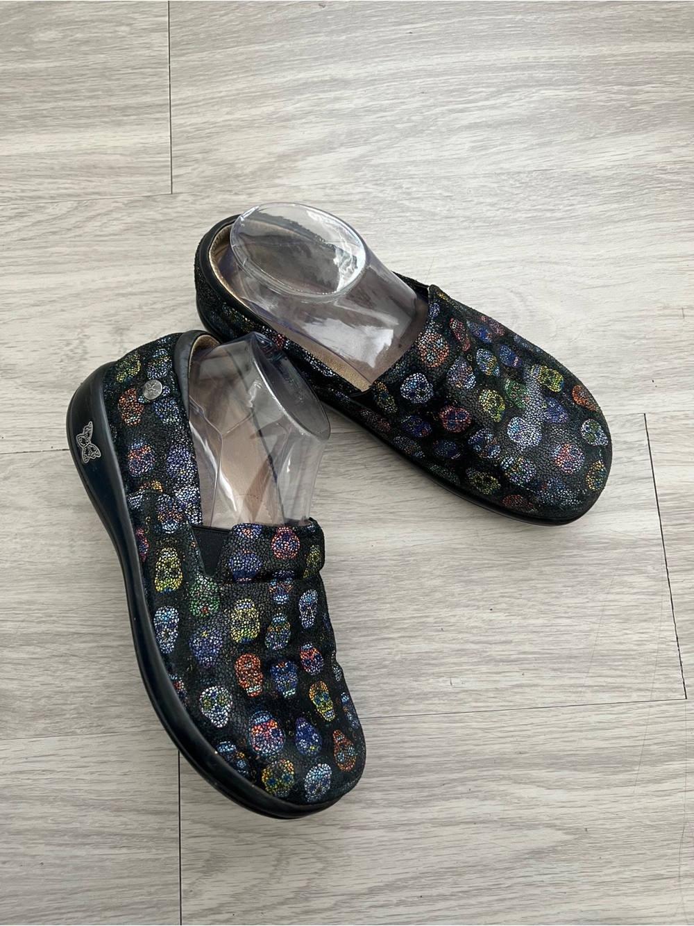 Alegria by PG Lite Black Multicolor Skull Print Slip On Shoes